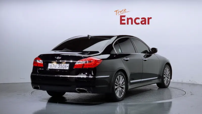 Hyundai Genesis