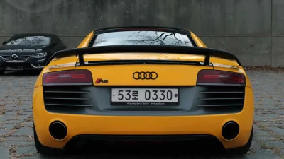 Audi R8