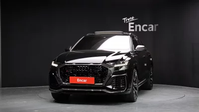 Audi RSQ8