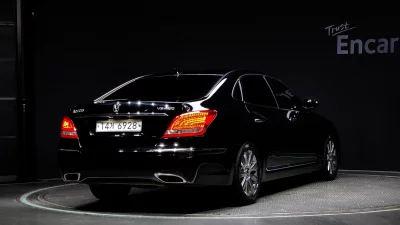 Hyundai Equus