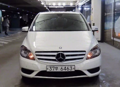 Mercedes-Benz My B