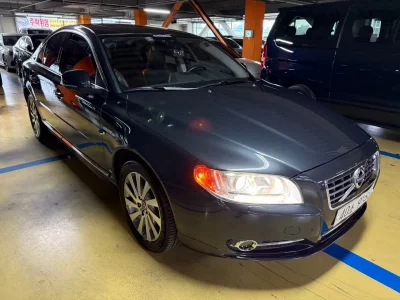 Volvo S80