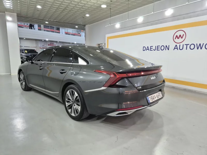 Kia K8