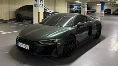 Audi R8