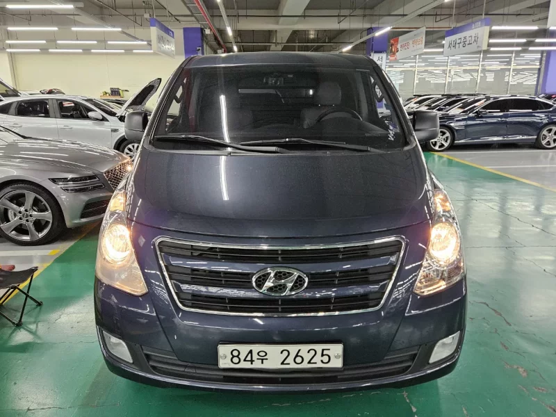 Hyundai Starex