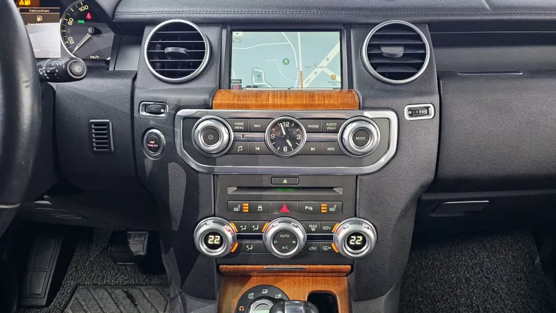 Land Rover DISCOVERY