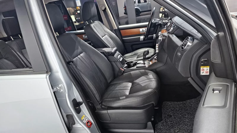 Land Rover DISCOVERY