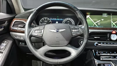 Genesis EQ900