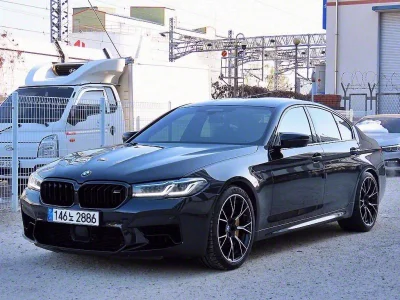 BMW M5