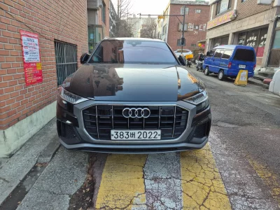 Audi Q8