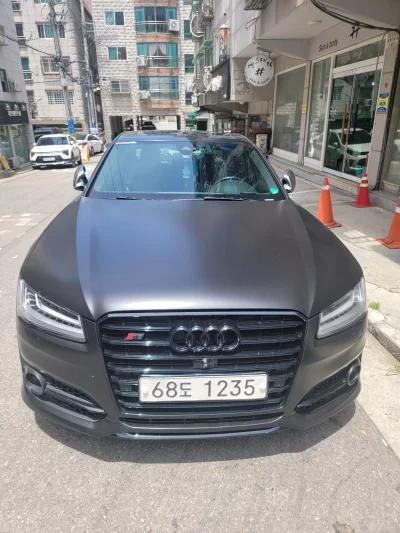 Audi S8