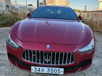 Maserati GHIBLI