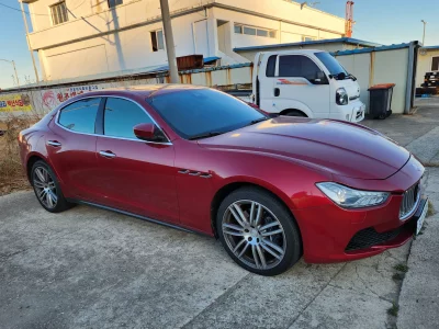 Maserati GHIBLI