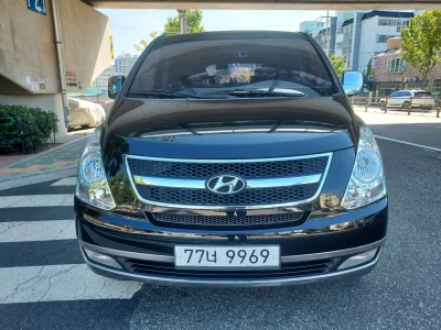 Hyundai Starex