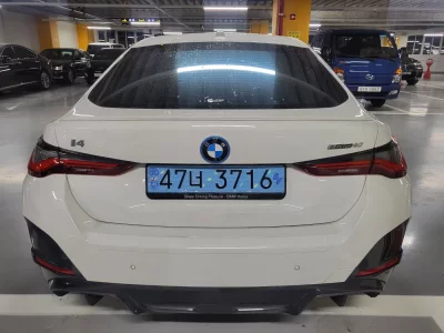 BMW i4