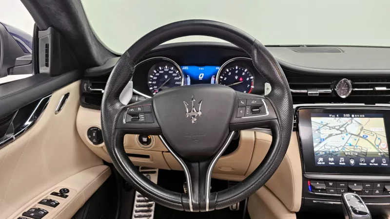 Maserati QUATTROPORTE