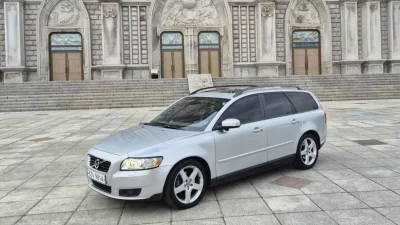 Volvo V50