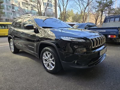 Jeep CHEROKEE