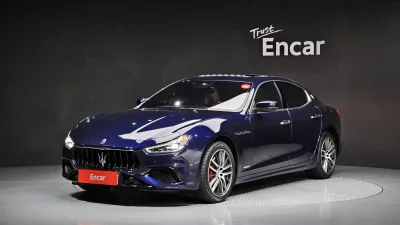 Maserati GHIBLI