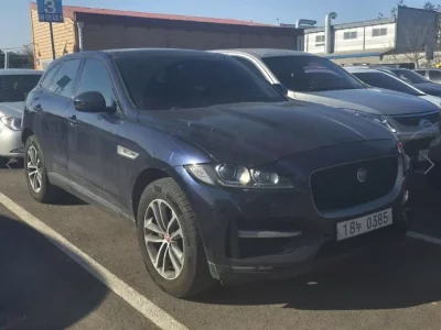 Jaguar F-PACE