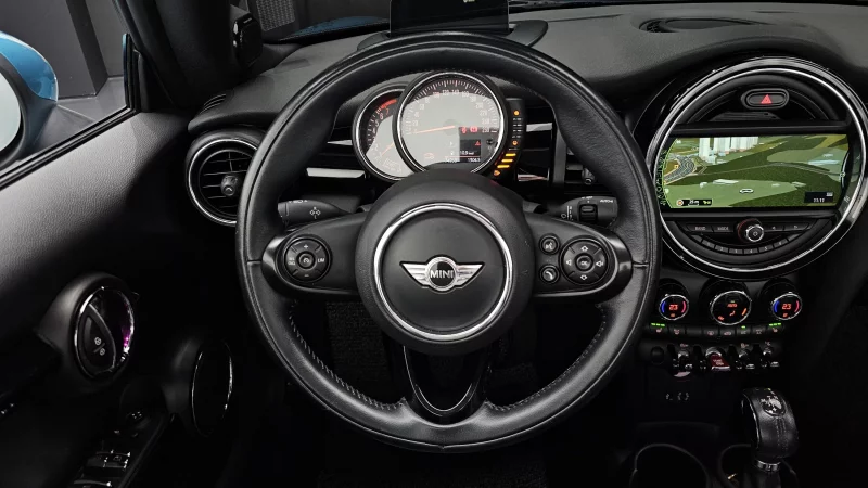 MINI Cooper Convertible