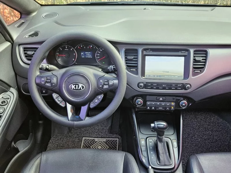 Kia Carens