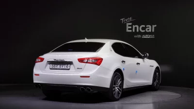 Maserati GHIBLI