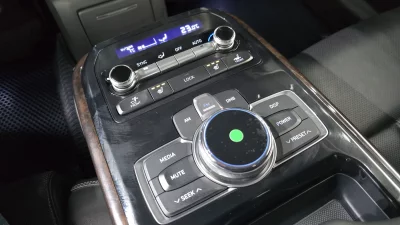 Genesis EQ900