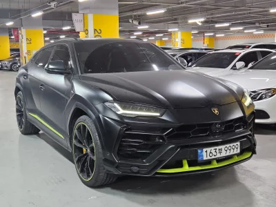 Lamborghini URUS