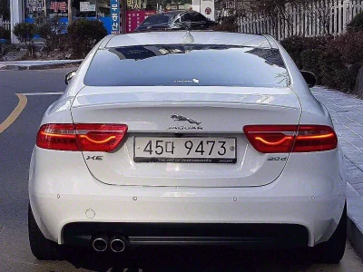 Jaguar XE