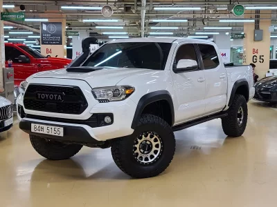 Toyota TACOMA