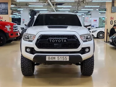 Toyota TACOMA