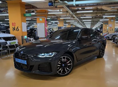 BMW i4