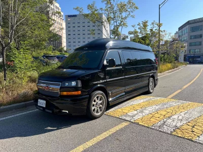 Chevrolet Express Van