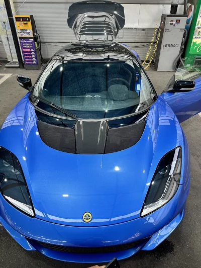 Lotus EVORA