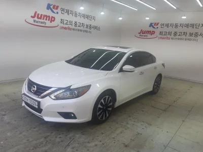 Nissan Altima