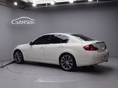 Infiniti G