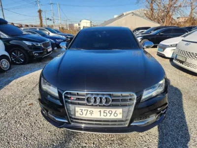 Audi S7