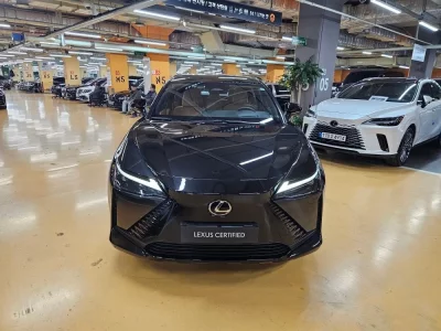 Lexus RZ