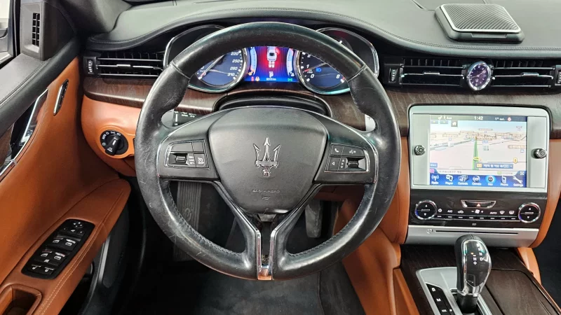 Maserati QUATTROPORTE