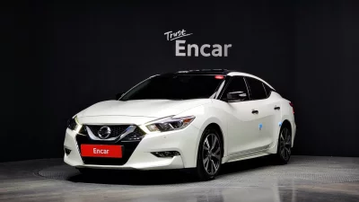 Nissan MAXIMA