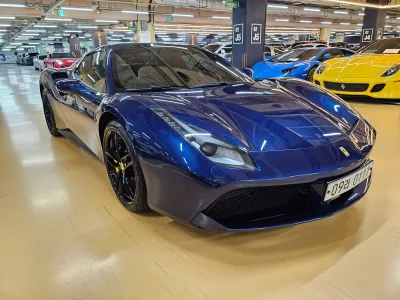 Ferrari 488