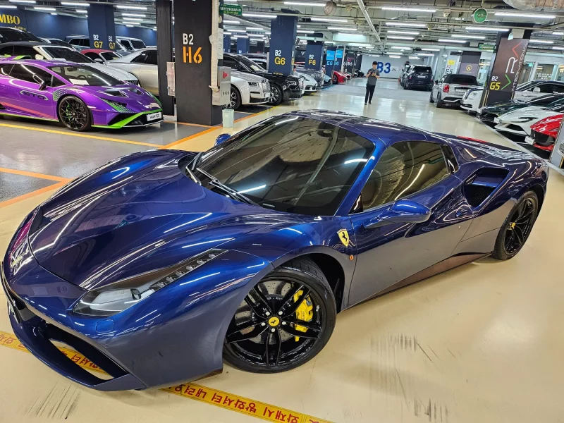 Ferrari 488