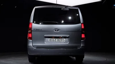 Hyundai Starex