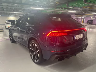 Audi RSQ8