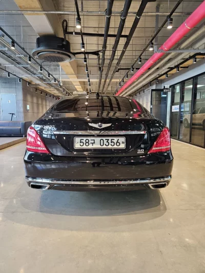 Genesis EQ900