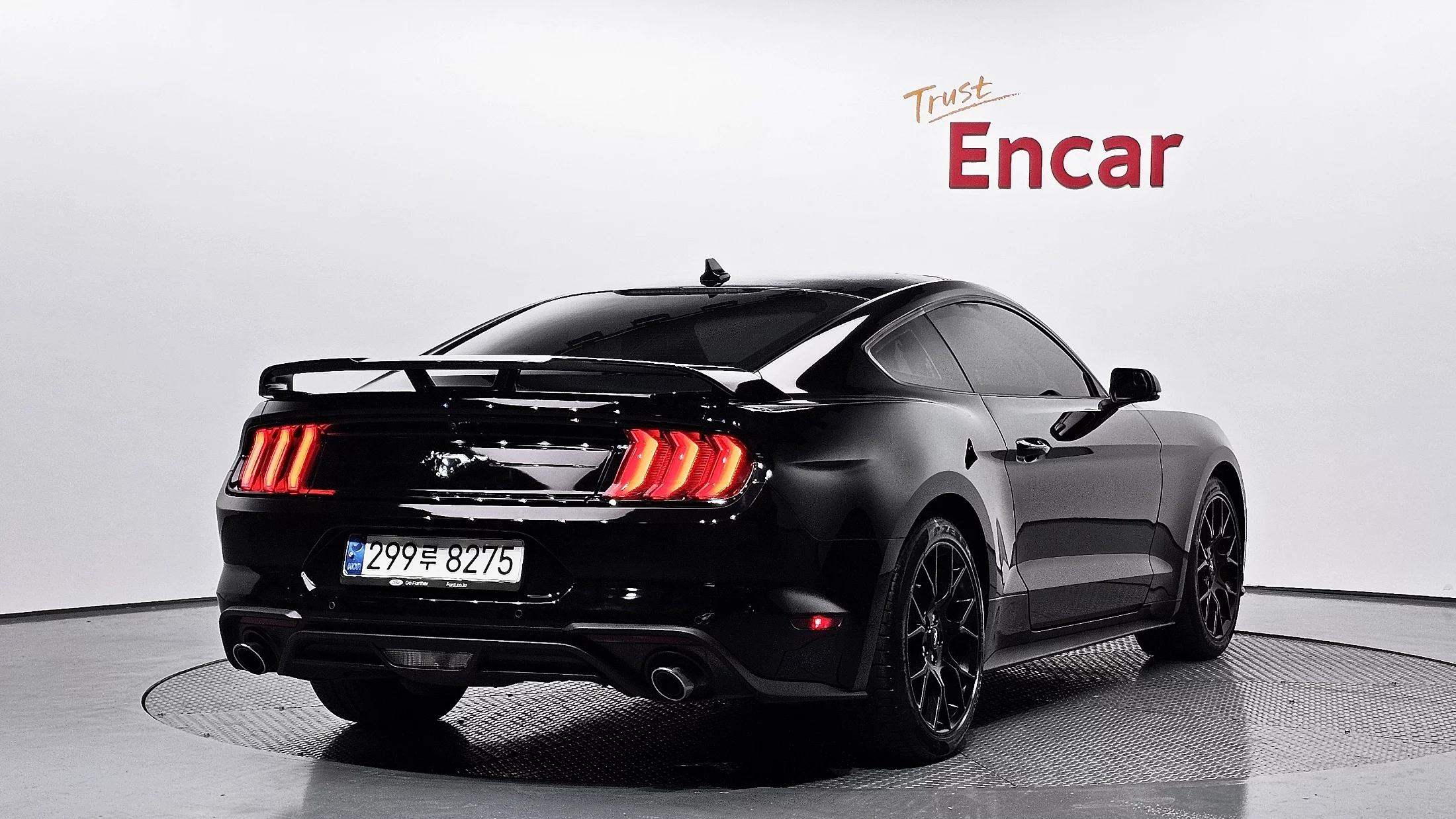 Ford mustang coupe 2022