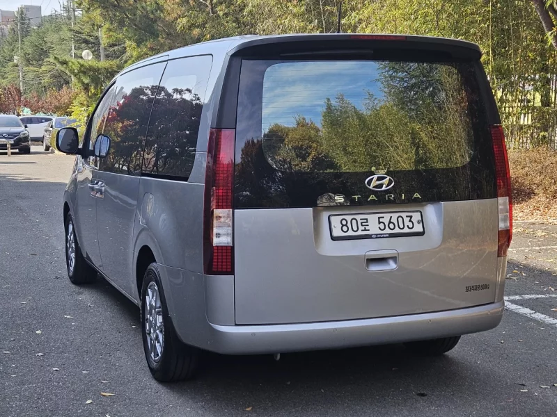 Hyundai Staria