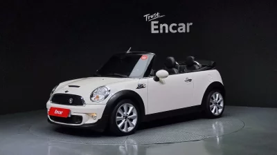 MINI Cooper Convertible