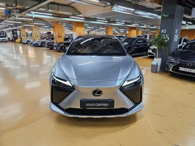 Lexus RZ